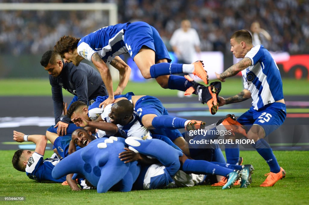 FBL-POR-LIGA-PORTO-FEIRENSE