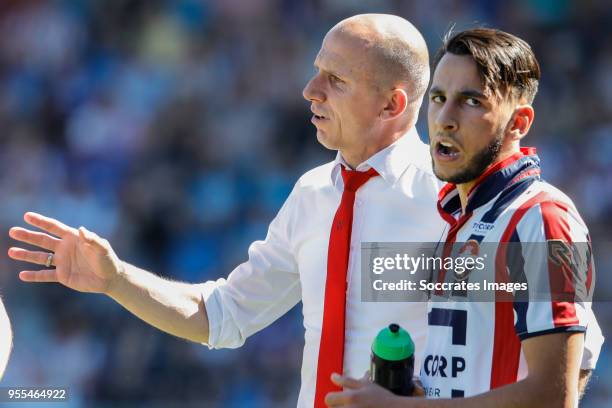 Coach Reinier Robbemond of Willem II, Ismail Azzaoui of Willem II during the Dutch Eredivisie match between Willem II v Vitesse at the Koning Willem...