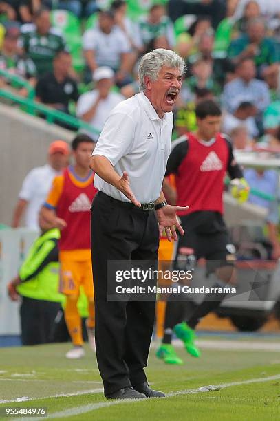 Ricardo Ferretti, coach of Tigres shots instructions to his players during the quarter finals second leg match between Santos Laguna and Tigres UANL...