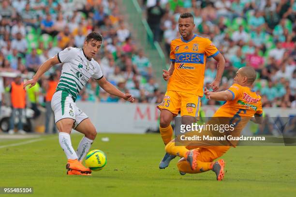 Jorge Sache of Santos and Jorge Torres of Tigres during the quarter finals second leg match between Santos Laguna and Tigres UANL as part of the...