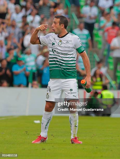 Carlos Izquierdoz of Santos reacts during the quarter finals second leg match between Santos Laguna and Tigres UANL as part of the Torneo Clausura...