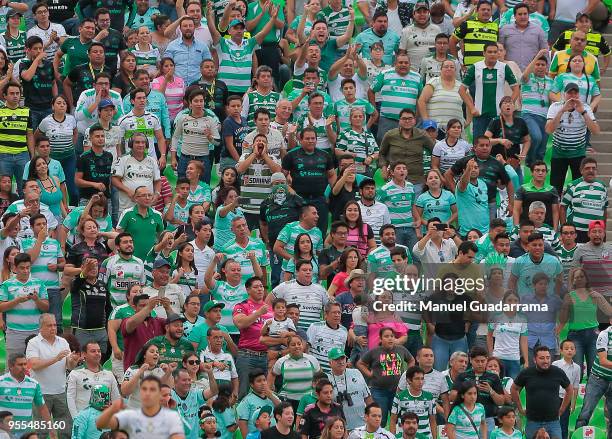 Fans of Santos cheer their team during the quarter finals second leg match between Santos Laguna and Tigres UANL as part of the Torneo Clausura 2018...