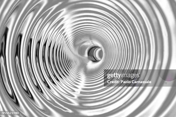 concentric circles of plastic tunnel - tube photos et images de collection