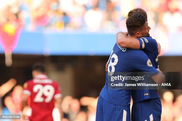 Olivier Giroud of Chelsea and Gary Cahill of Chelsea during the Premier League match between Chelsea and Liverpool at Stamford Bridge on May 6, 2018...