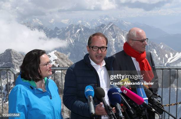 Andrea Nahles , leader of the German Social Democrats and of the SPD Bundestag faction, Volker Kauder , leader of the Bundestag faction of the German...