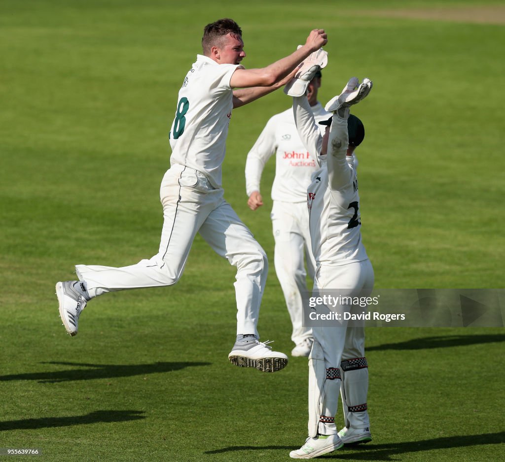 Nottinghamshire v Hampshire - Specsavers County Championship: Division One