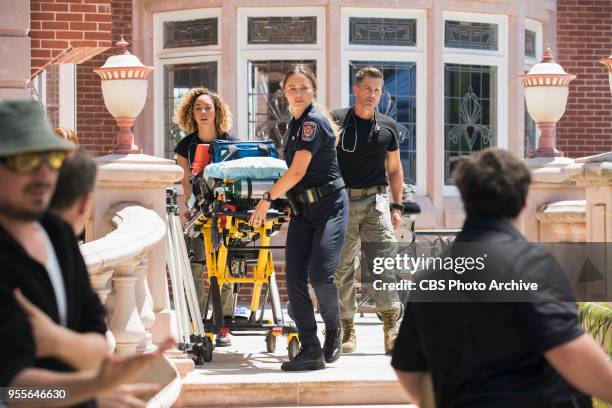 La Familia" -- Jesse is in denial when his brother arrives at Angels Memorial in bad shape after being pinned down in a warehouse collapse and...