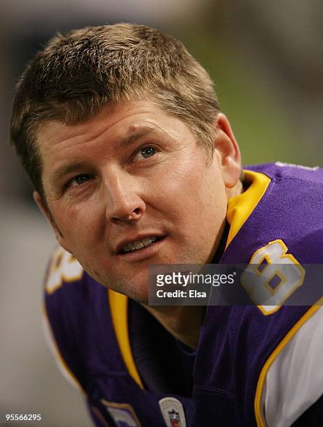 Ryan Longwell of the Minnesota Vikings looks on from the sideline in the fourth quarter against the New York Giants on January 3, 2010 at Hubert H....