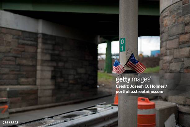 gowanus expressway flags - joseph o. holmes stock pictures, royalty-free photos & images