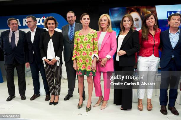 Alfonso Ussia, Jose Manuel Franco, Minister of Health Dolors Monserrat, Spanish designer Agatha Ruiz de la Prada, Carmen Lomana, Purificacion Garcia...