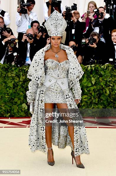 Heavenly Bodies: Fashion & The Catholic Imagination Costume Institute Gala - Arrivals Heavenly Bodies: Fashion & The Catholic Imagination Costume Institute Gala - Arrivals