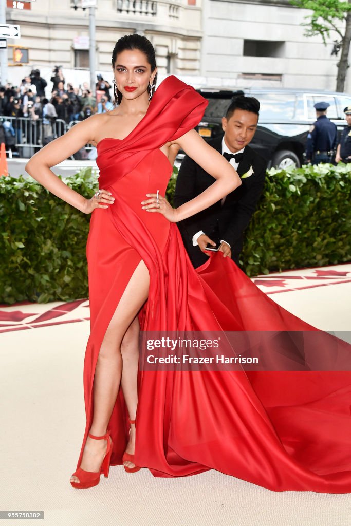 Heavenly Bodies: Fashion & The Catholic Imagination Costume Institute Gala