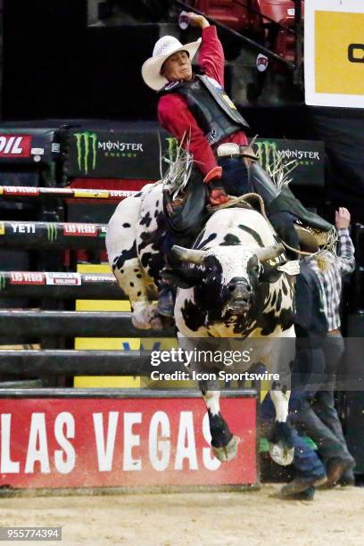 Justin's First Bull Ride 552 Mack Rides Stock Photos, High-Res Pictures, and Images - Getty Images