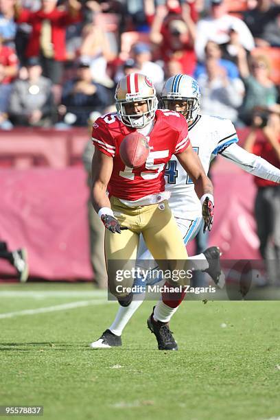 Michael Crabtree of the San Francisco 49ers makes a reception during the NFL game against the Detroit Lions at Candlestick Park on December 27, 2009...