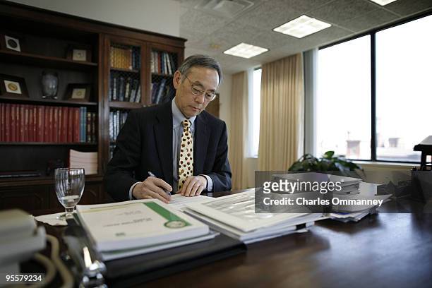 Secretary of Energy Steven Chu at the Department of Energy June 1, 2009 in Washington, DC.