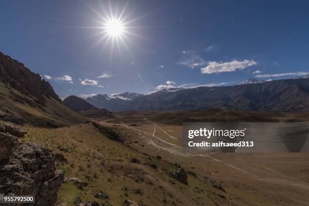 qaqlasht meadows - chitral - fotografias e filmes do acervo