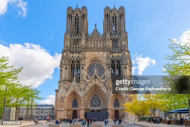 reims cathedral, france - 蘭斯 個照片及圖片檔