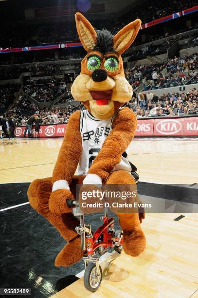 The San Antonio Spurs mascot 'The Coyote' entertains the crowd during the game against the Charlotte Bobcats on December 11, 2009 at the AT&T Center...