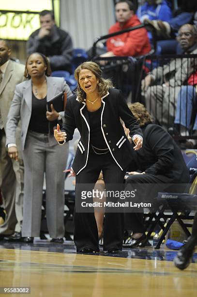 Vivian Stringer, head coach of Rutgers Scarlet Knights, argues a call during a women's college basketball game against the George Washington...