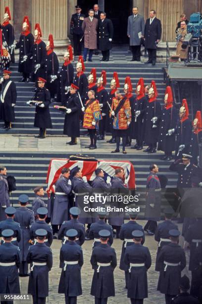 England, London, Sir Winston Churchill's funeral, the steps of St.Paul's Cathedral. His coffin,carried by members of the Royal Airforce and covered...