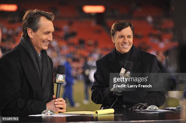 Chris Collinsworth and Bob Costas do the pregame show before the game between the Washington Redskins and the Dallas Cowboys at FedExField on...