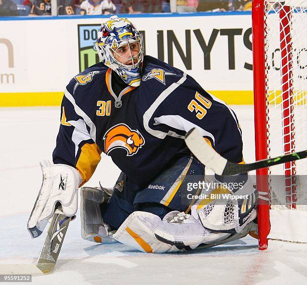 Ryan Miller of the Buffalo Sabres tends goal against the Atlanta Thrashers on January 1, 2010 at HSBC Arena in Buffalo, New York.