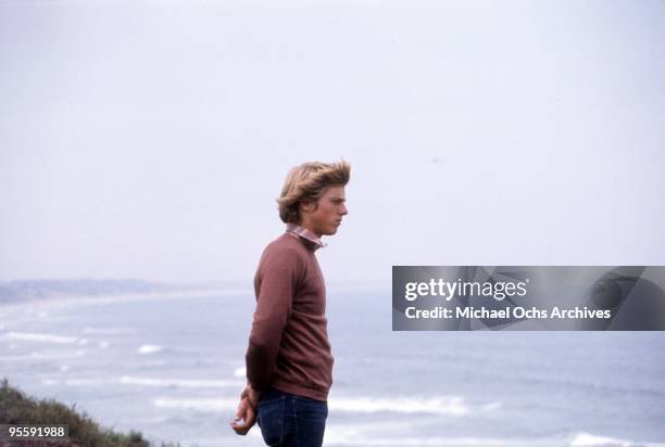 Actor Vince Van Patten poses for a portrait overlooking the ocean in circa 1975.