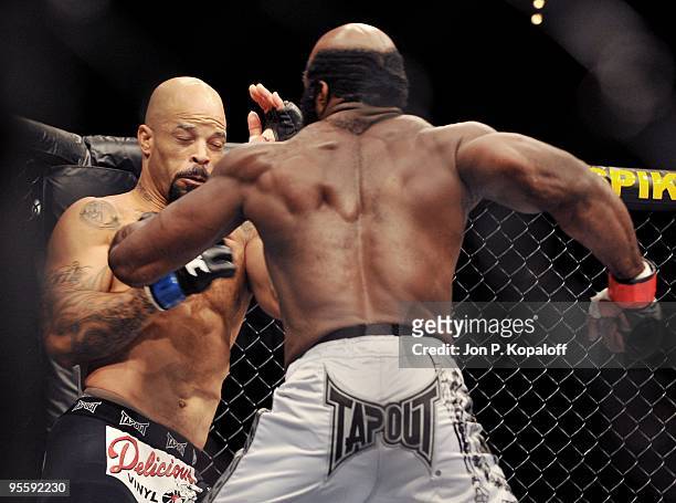 Fighter Houston Alexander battles UFC fighter Kimbo Slice during their Heavyweight fight at The Ultimate Fighter Season 10 Finale on December 5, 2009...