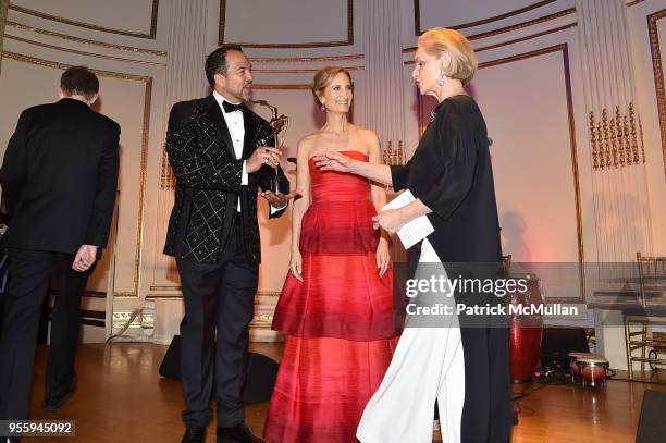 Eduardo Vilaro, Kate Lear and Carolina Herrera attend the Ballet Hispanico 2018 Carnaval Gala at The Plaza Hotel on May 7, 2018 in New York City.