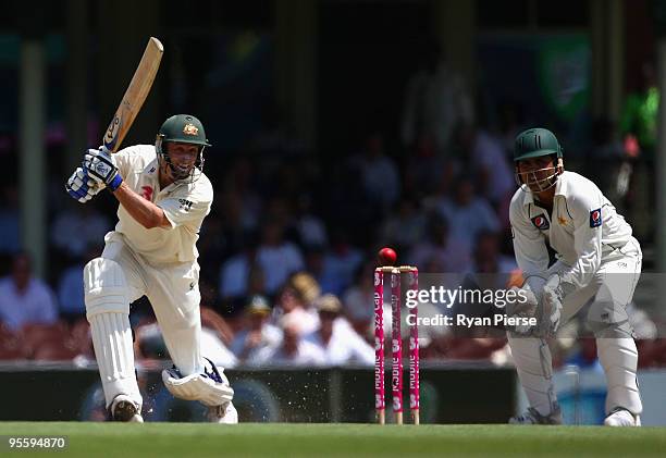 Michael Hussey of Australia bats as Kamran Akmal of Pakistan keeps wicket during day four of the Second Test match between Australia and Pakistan at...