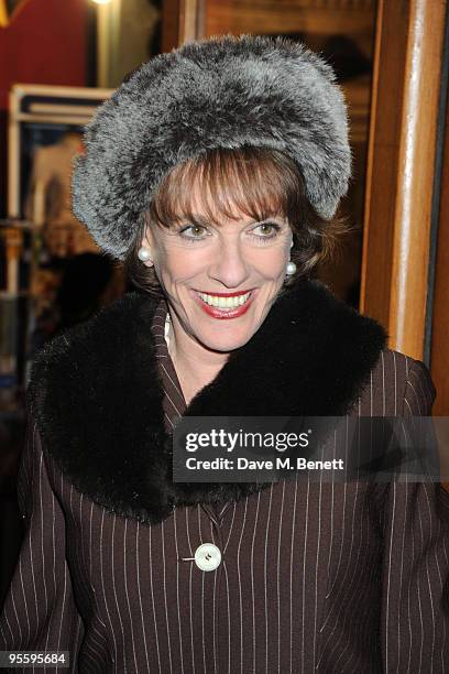 Television presenter Esther Rantzen arrives at Cirque du Soleil's Varekai gala opening night at the Royal Albert Hall January 5, 2009 in London,...