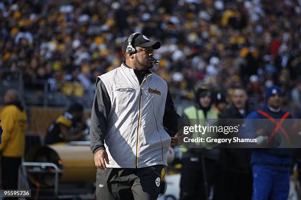 Head coach Mike Tomlin of the Pittsburgh Steelers looks on during the game against the Oakland Raiders on December 6, 2009 at Heinz Field in...