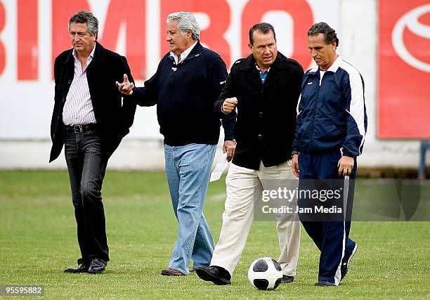 Chivas' president Jorge Vergara, sports president Rafael Lebrija, sport director Efrain Flores and head coach Jose Luis Real during a training...