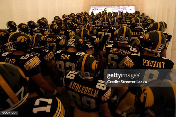 The Iowa Hawkeyes get set to take the field to play against the Georgia Tech Yellow Jackets during the FedEx Orange Bowl at Land Shark Stadium on...