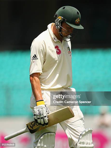 Peter Siddle of Australia walks off the field after being dismissed by Mohammad Asif of Paksitan during day four of the Second Test between Australia...