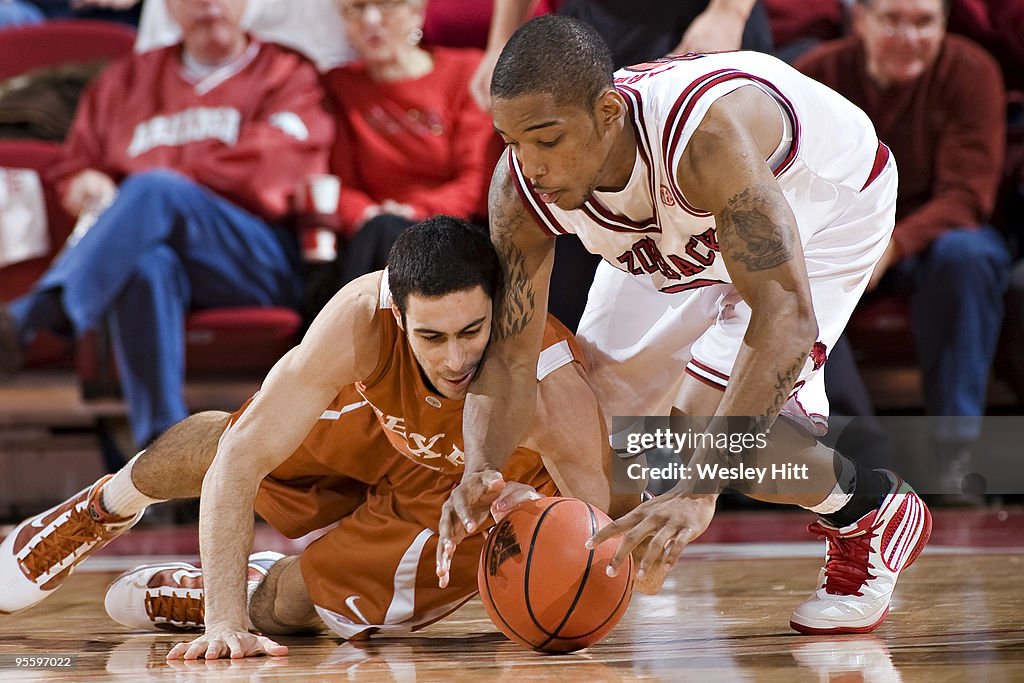 Texas Longhorns v Arkansas Razorbacks