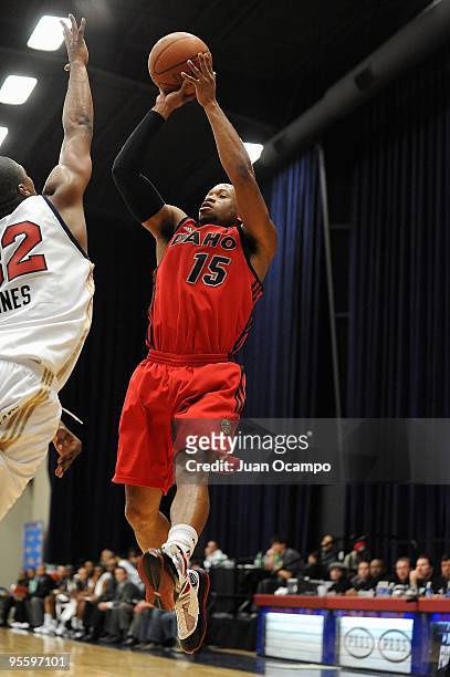 Sundiata Gaines of the Idaho Stampede goes up for a shot over Reece Gaines of the Bakersfield Jam during the D-League game on December 19, 2009 at...