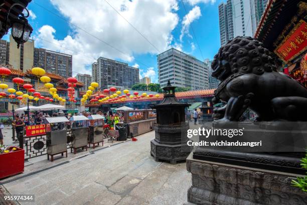 wong tai sin temple , hong kong - wong tai sin district stock pictures, royalty-free photos & images