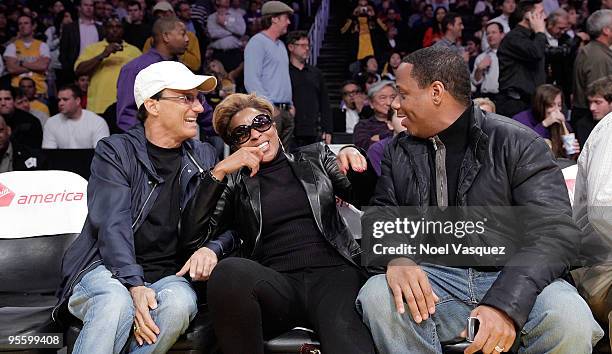 Jimmy Iovine, Mary J. Blige and Martin Kendu Isaacs attend a game between the Houston Rockets and the Los Angeles Lakers at Staples Center on January...