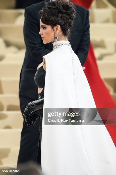 Actress Eiza Gonzalez enters the Heavenly Bodies: Fashion & The Catholic Imagination Costume Institute Gala at The Metropolitan Museum on May 07,...