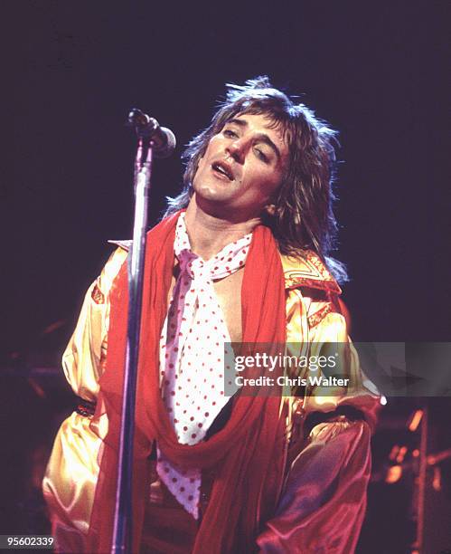 Rod Stewart 1975 in The Faces