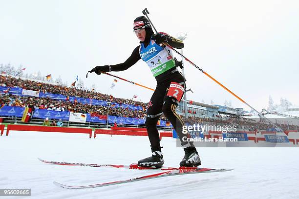 Andrea Henkel of Germany competes during the Women's 4 x 6km Relay in the e.on Ruhrgas IBU Biathlon World Cup on January 6, 2010 in Oberhof, Germany.