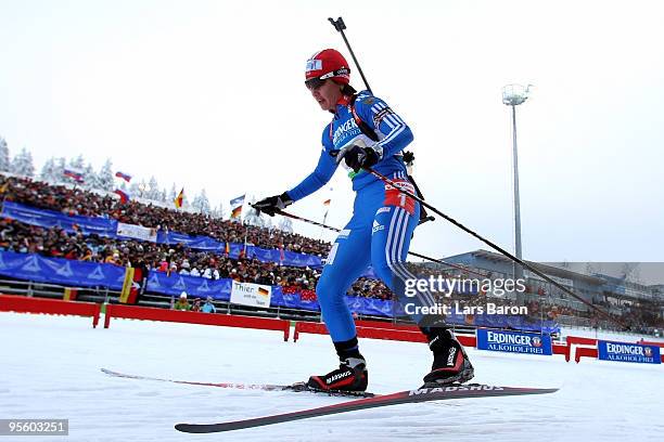 Olga Medvedtseva of Russia competes during the Women's 4 x 6km Relay in the e.on Ruhrgas IBU Biathlon World Cup on January 6, 2010 in Oberhof,...