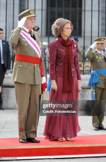 King Juan Carlos of Spain and Queen Sofia of Spain attend the Military Pasques annual reception at The Royal Palace on January 6, 2010 in Madrid,...