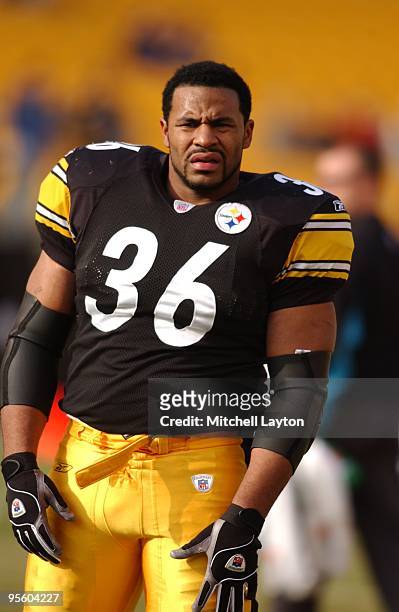 Jerome Bettis of the Pittsburgh Steelers looks on before a NFL football game against the Carolina Panthers on December 15, 2002 at Heinz Field in...