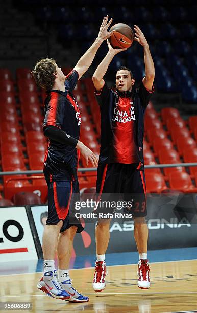 Carl English, #23 of Caja Laboral and Tiago Splitter, #21 warm up before the Euroleague Basketball Regular Season 2009-2010 Game Day 9 between Caja...