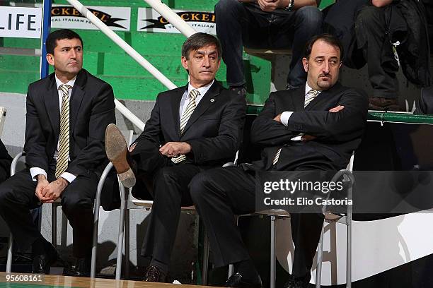 Bogdan Tanjevic, Head Coach of Fenerbahce Ulker reacts during the Euroleague Basketball Regular Season 2009-2010 Game Day 9 between Montepaschi Siena...