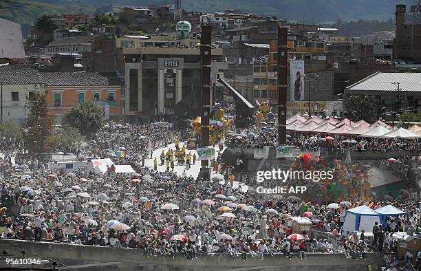 View of the 'White Day' parade as part of the Whites and Blacks Carnival in Pasto, Colombia, on January 06, 2010. Last September 30 this Carnival was...