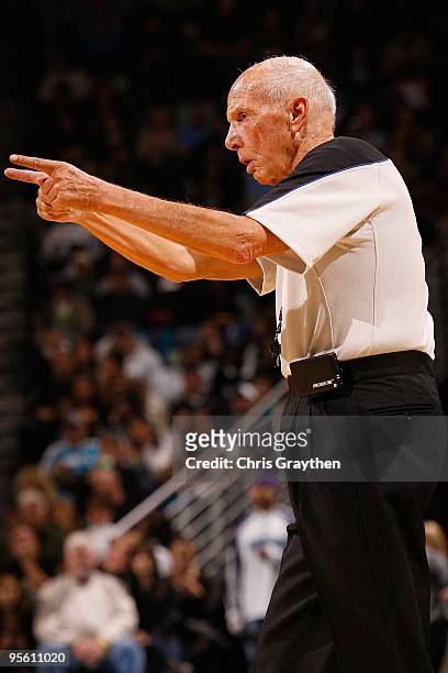 Referee Dick Bavetta officiates the game between the New Orleans Hornets and the Miami Heat at New Orleans Arena on December 30, 2009 in New Orleans,...