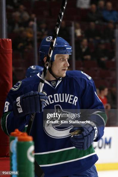 Sami Stylo Sami Salo of the Vancouver Canucks looks on during warmup against the ...